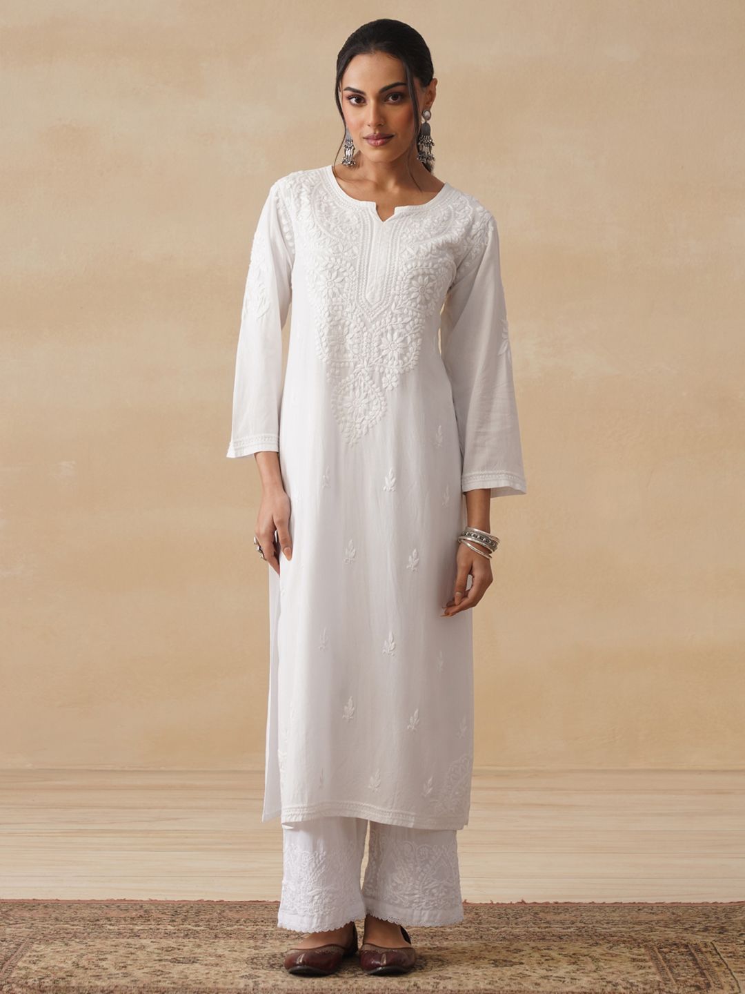 Rumah Wanita Chikankari White Rayon Chikankari Sulam Kurta