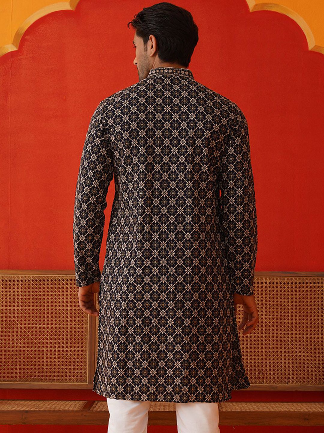 Jompers Men Geometric Embroidered Sequinned Kurta