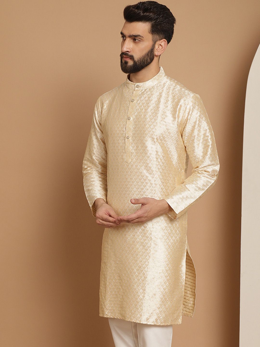 Kurta Kerja Benang Sulam Anouk Men Beige