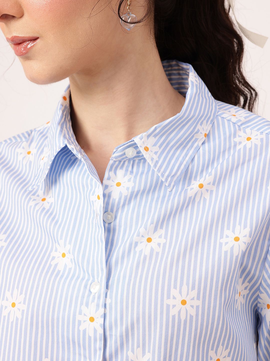 DressBerry Edgy Holiday Spirit Striped & Floral Printed Boxy Fit Crop Shirt