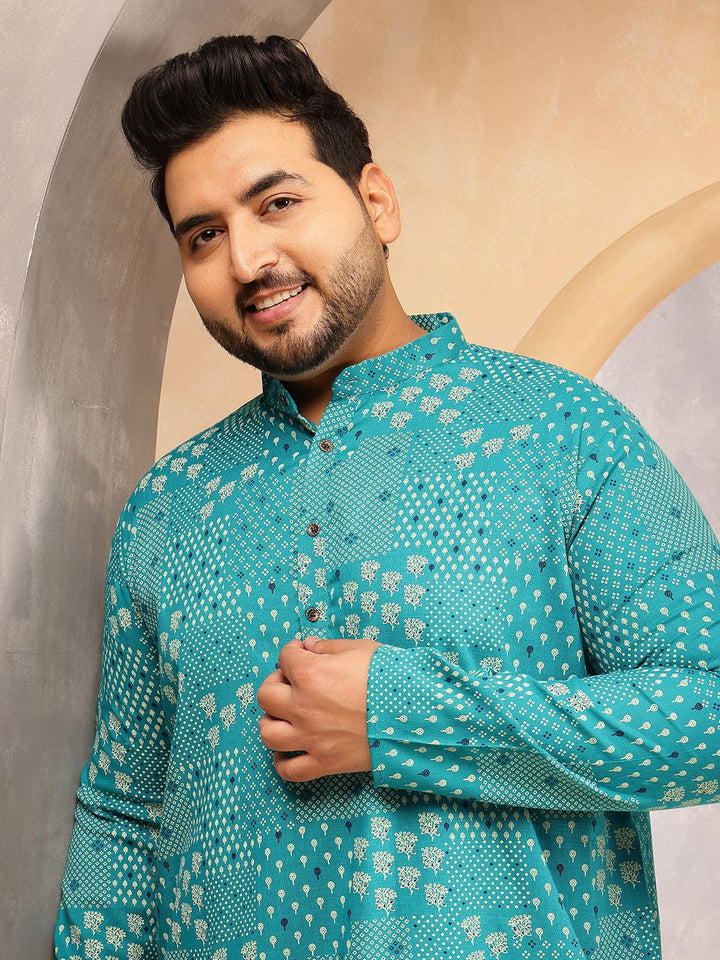 SOJANYA PLUS Floral Printed Mandarin Collar Straight Kurta
