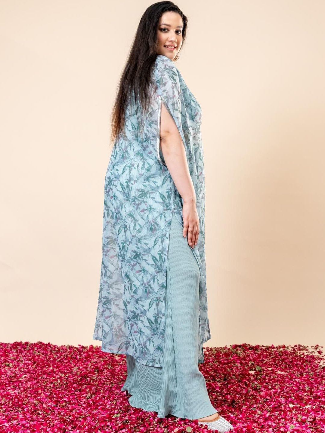 Mamicha Shabnam Printed Round Neck Crop Top With Cape & Palazzos Co-Ords Set