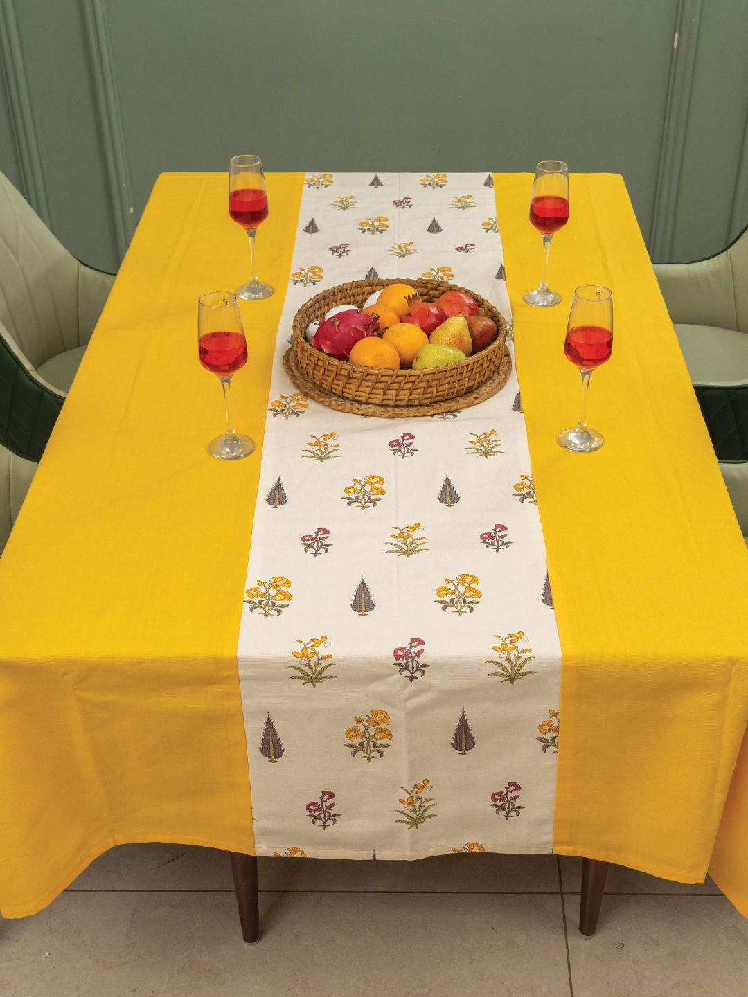 URBAN SPACE Yellow Floral Anti-Slip Cotton 4-Seater Table Cover