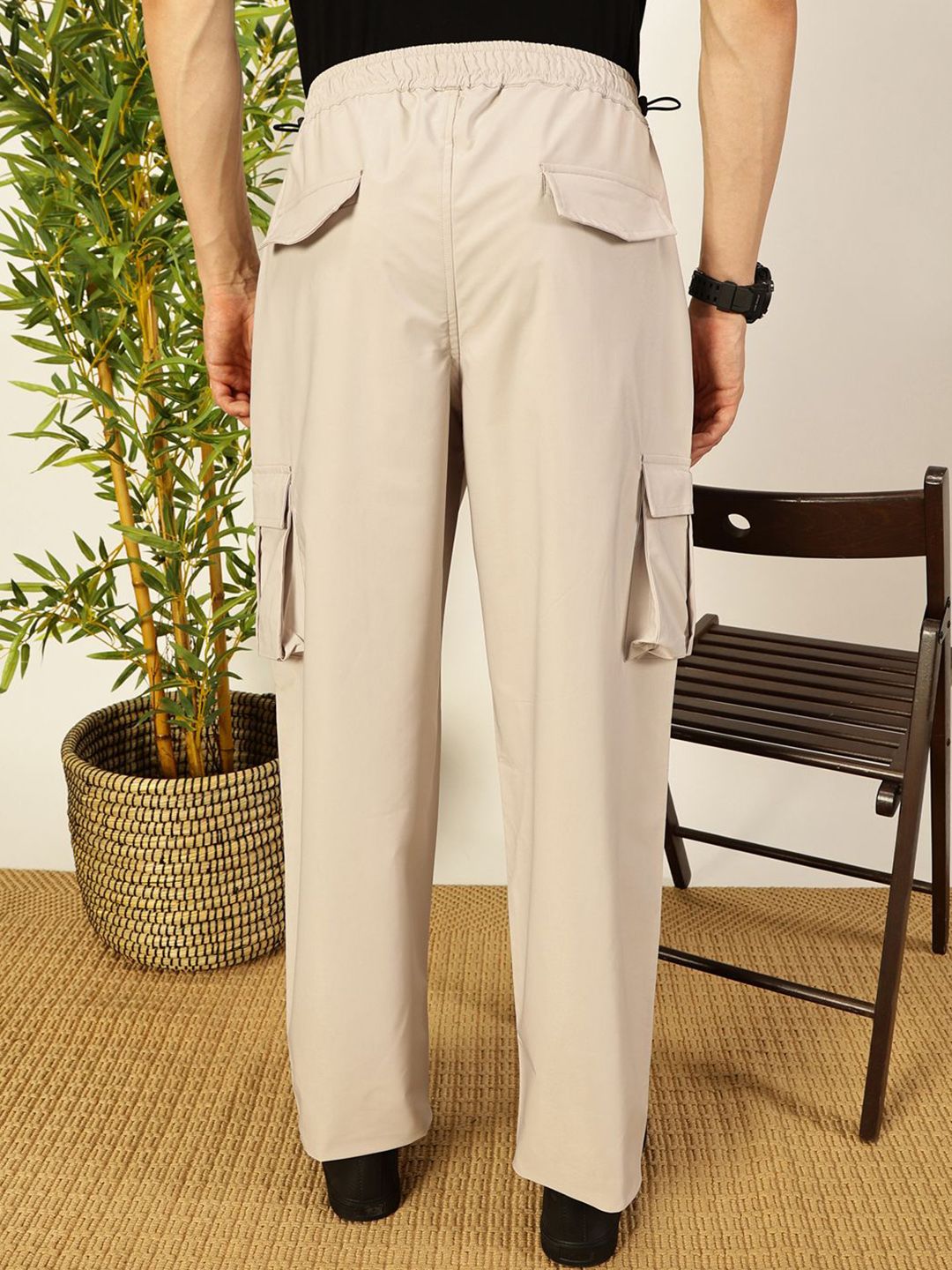 Thomas Scott Men Smart Loose Fit Mid-Rise Easy Wash Cargos Cotton Trousers