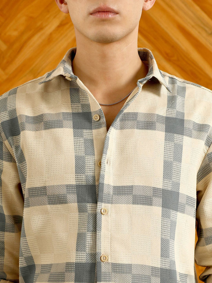 Campus Sutra Comfort Checked Spread Collar Casual Shirt