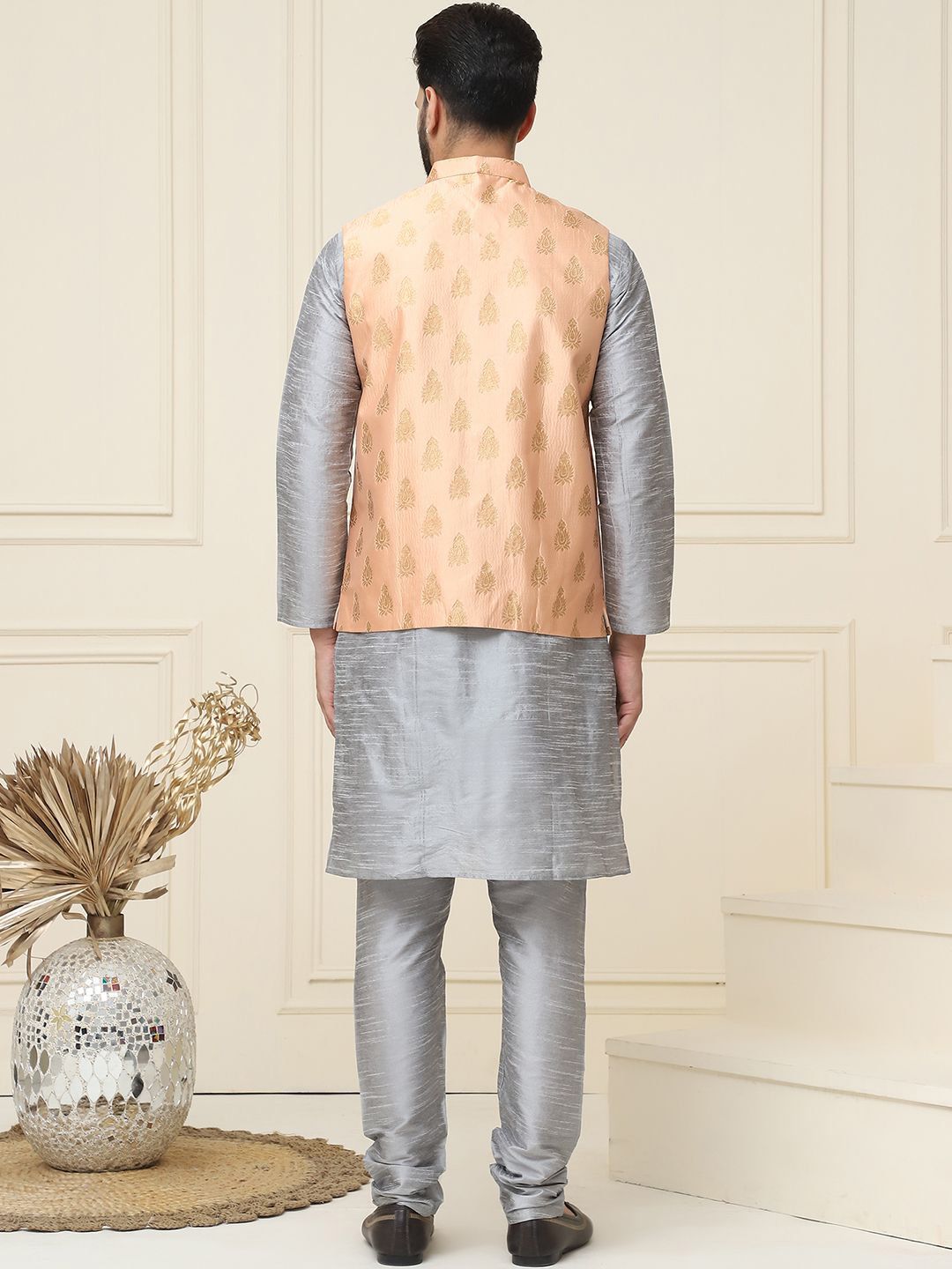 SOJANYA Mandarin Collar Kurta With Churidar & Nehru jacket