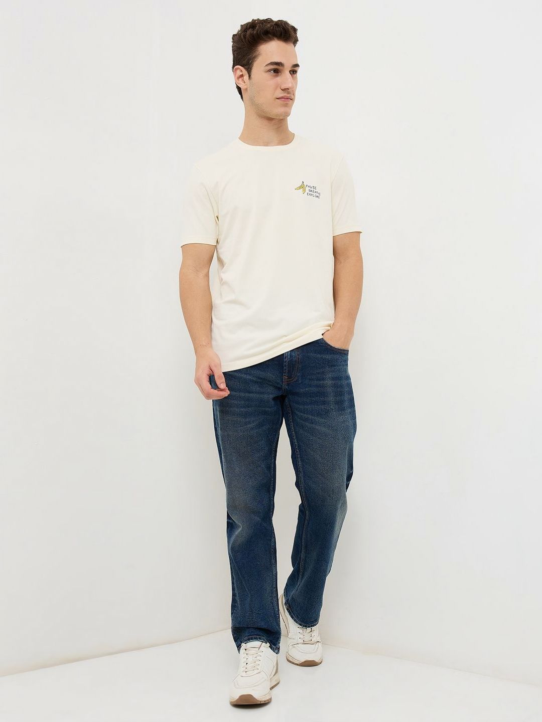 SPYKAR Men Graphic Printed Round Neck Cotton Slim Fit T-shirt