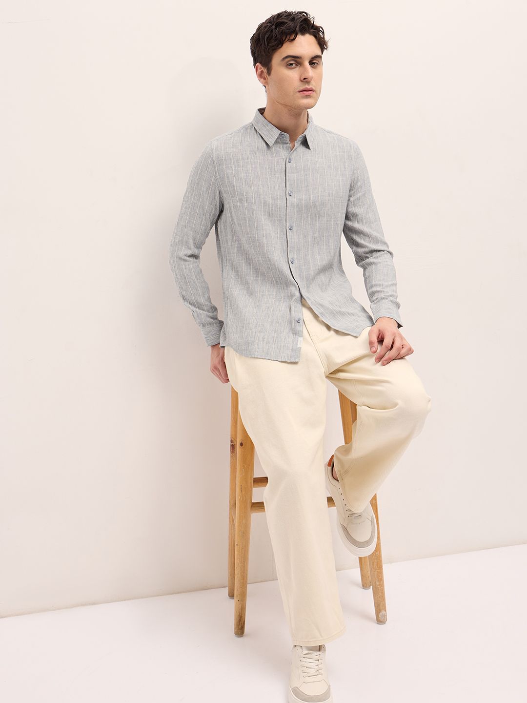 THE BEAR HOUSE Men Slim Fit Spread Collar Multi Striped Casual Shirt