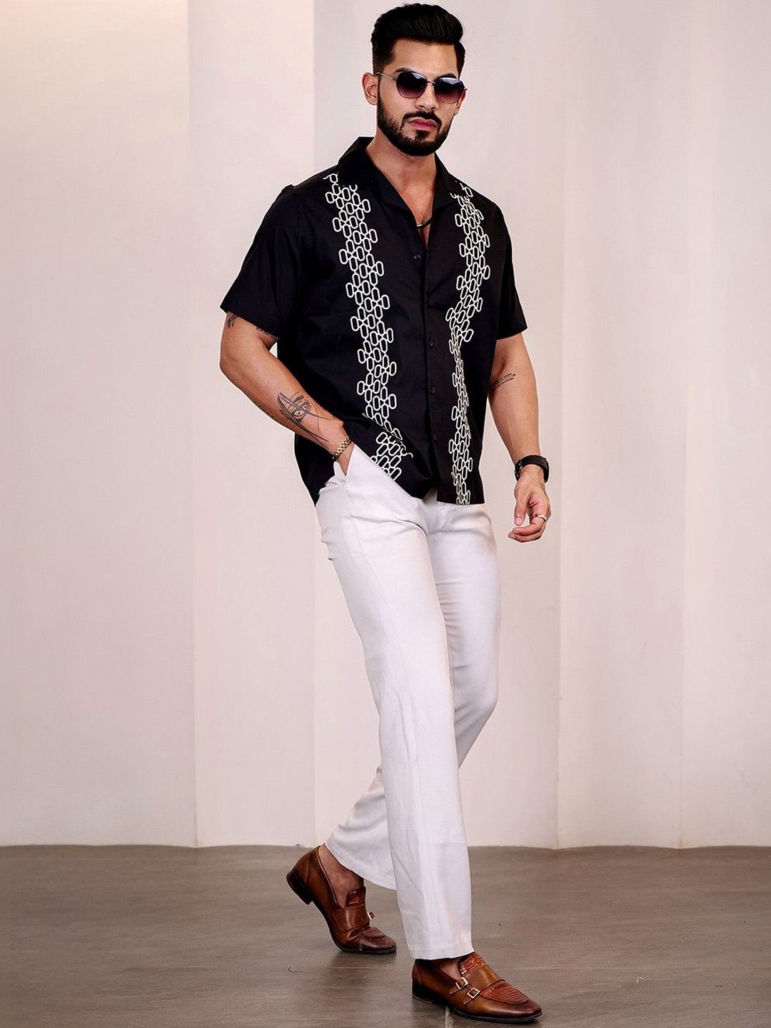 Eszett Geometric Printed Cuban Collar Cotton Casual Shirt