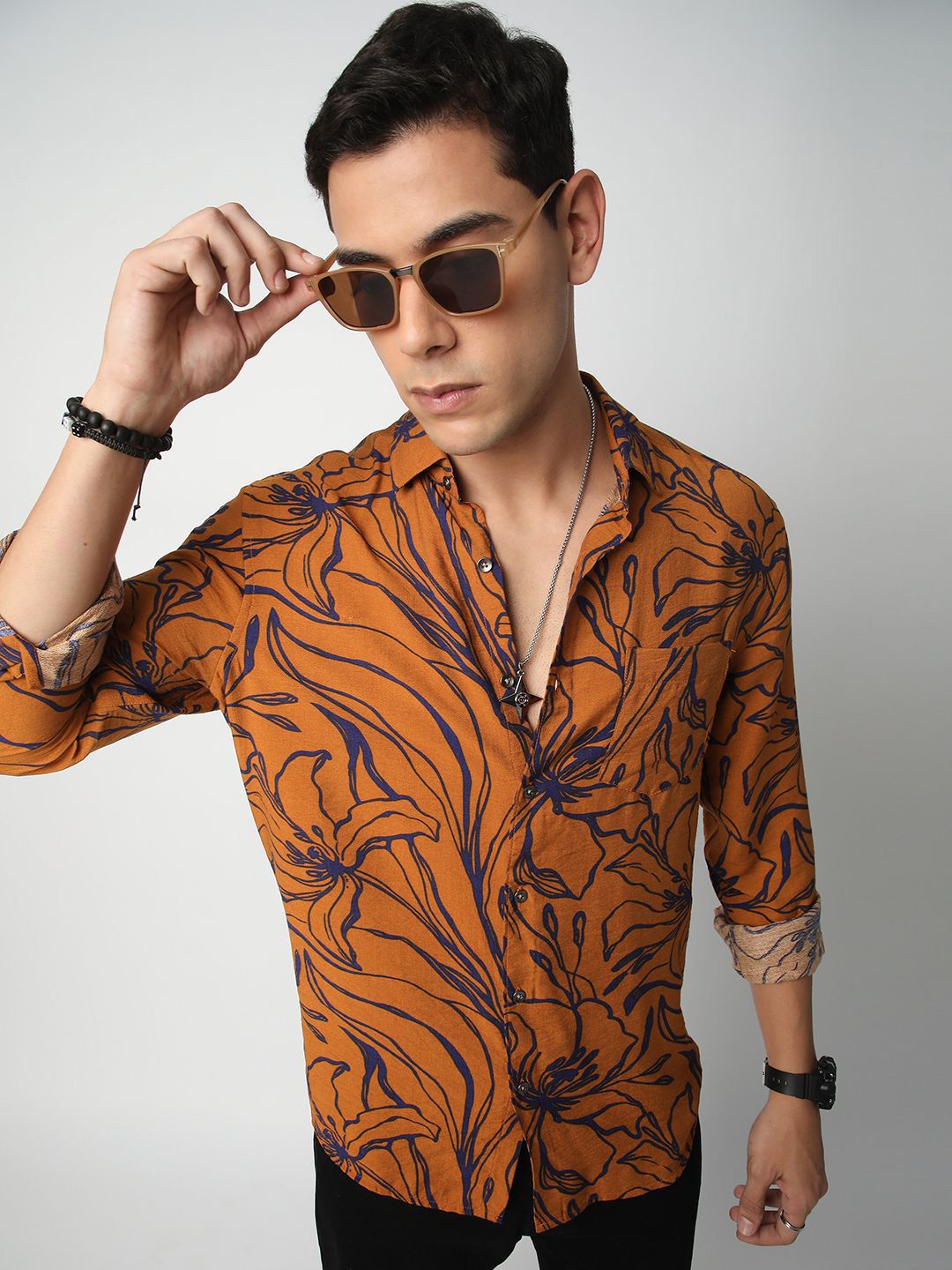 VASTRADO Men Classic Spread Collar Floral Printed Slim Fit Casual Shirt
