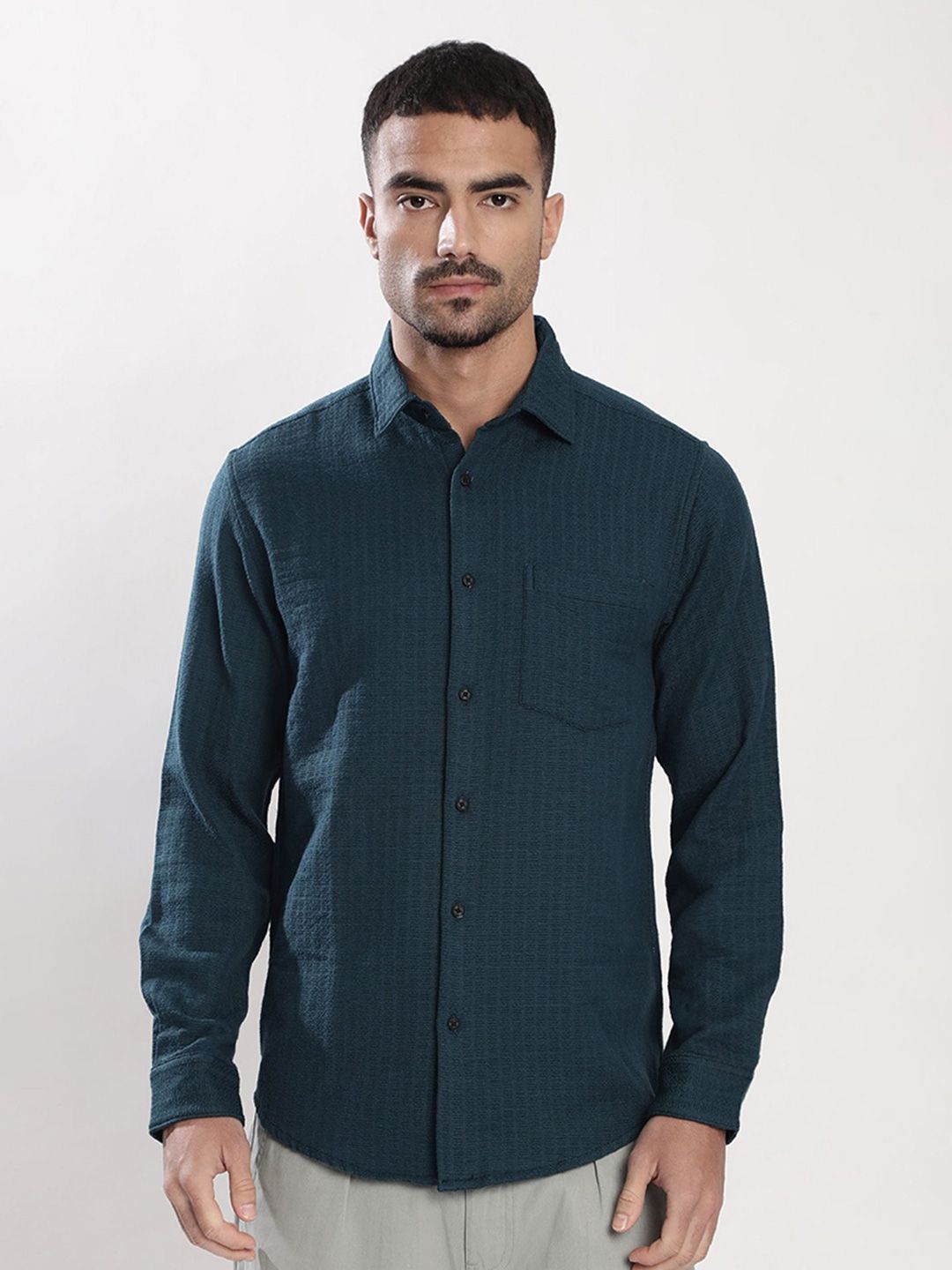 Bene Kleed Regular Fit Textured Casual Shirt