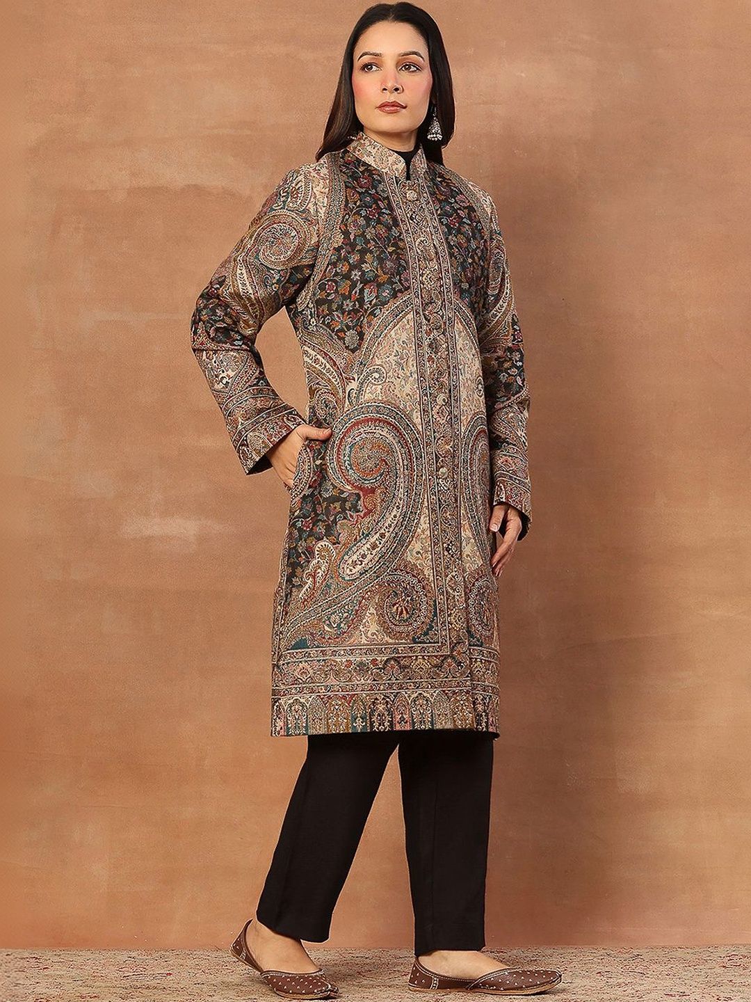 House of Chikankari Women Tailored Jaket Woolen