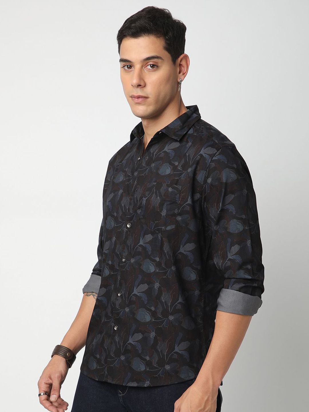 VASTRADO Men Classic Spread Collar Floral Printed Cotton Slim Fit Casual Shirt