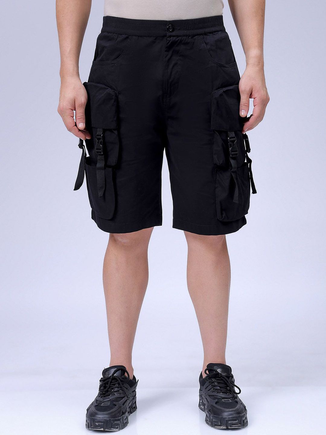The Indian Garage Co Men Relaxed Fit Pure Cotton Utility Cargo Shorts