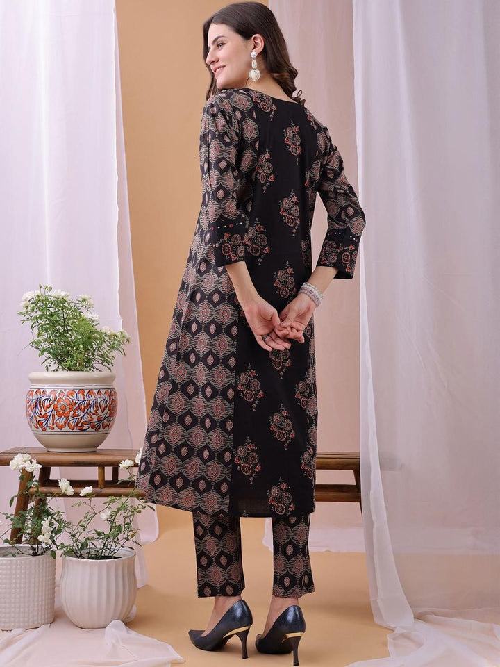 KALINI Women Printed Regular Pure Cotton Kurta with Trousers
