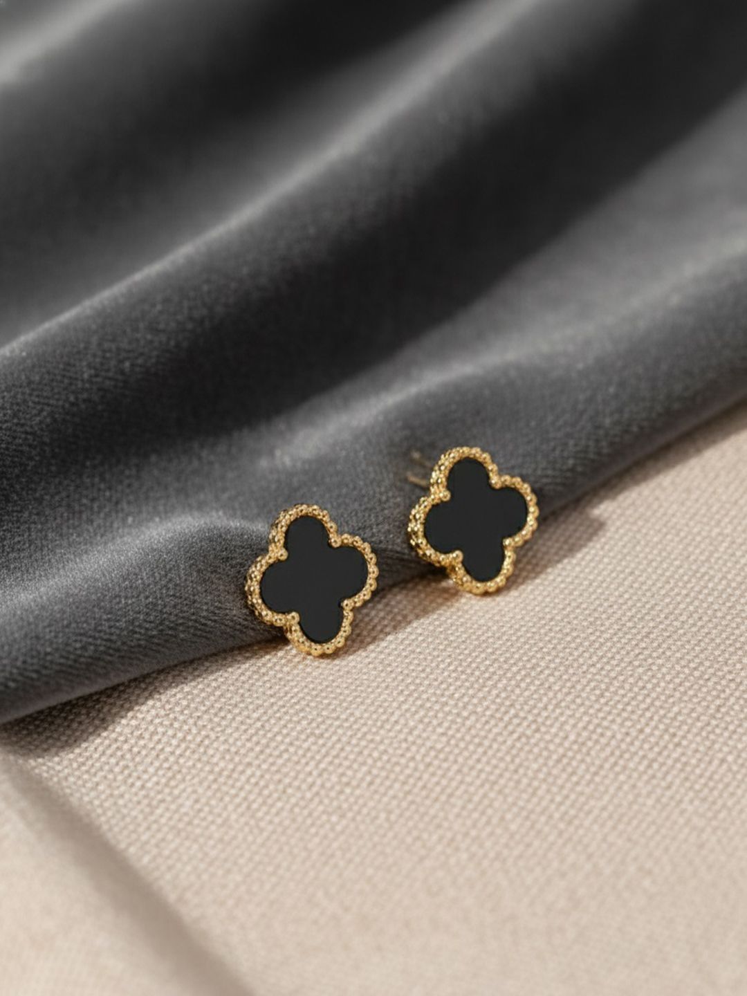 VOGUE PANASH Gold-Plated Floral Shaped Studs