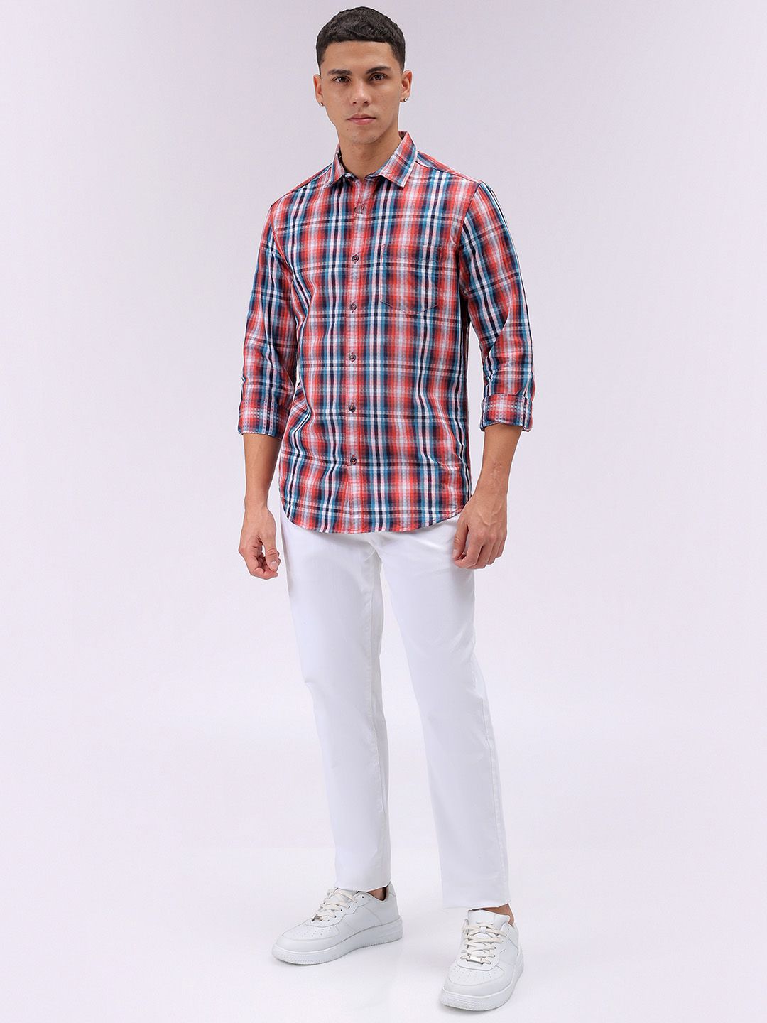 The Indian Garage Co Men Cutaway Collar Checked Cotton Slim Fit Casual Shirt