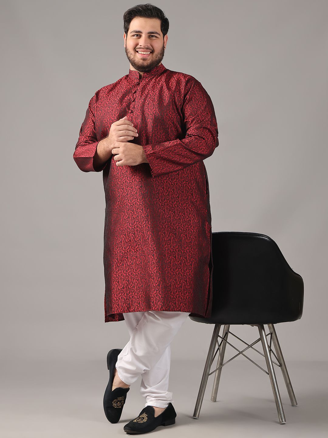 SOJANYA PLUS Plus Size Men Ethnic Motifs Woven Design Straight Kurta With Pyjamas