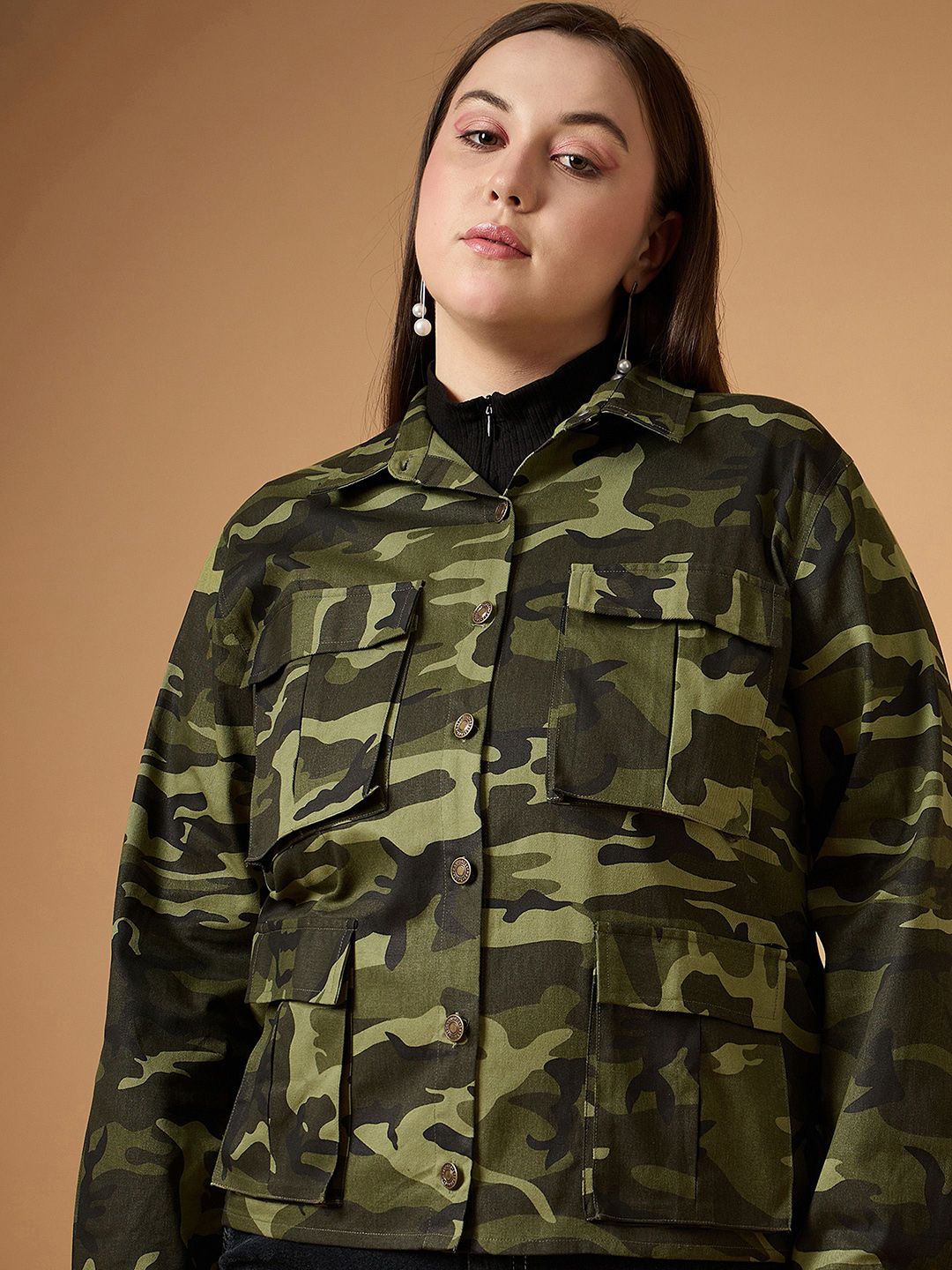 SASSAFRAS Curve Women Camouflage Tailored Jacket with Embroidered