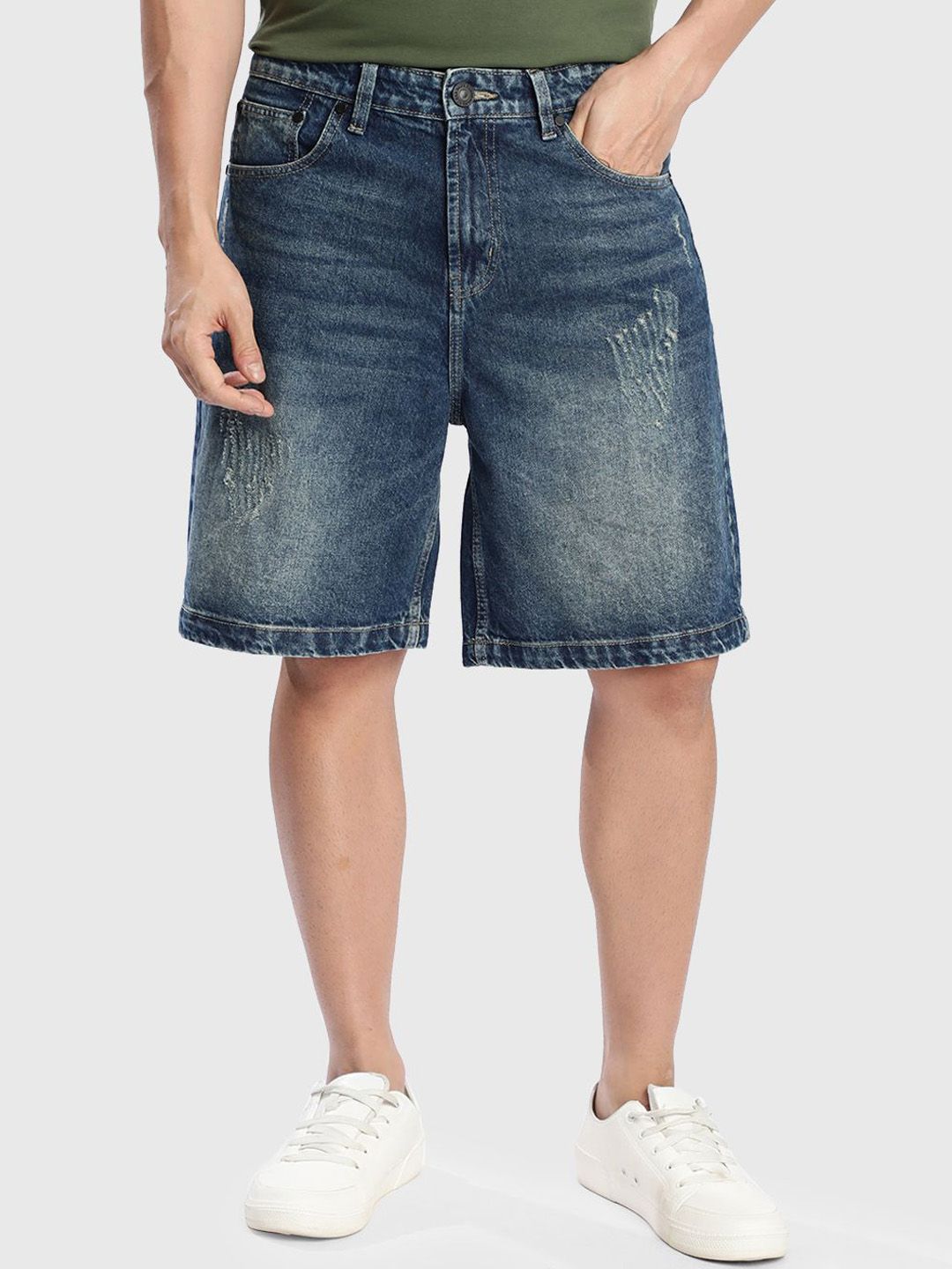 Bene Kleed Men Relaxed Fit Distressed Denim Shorts