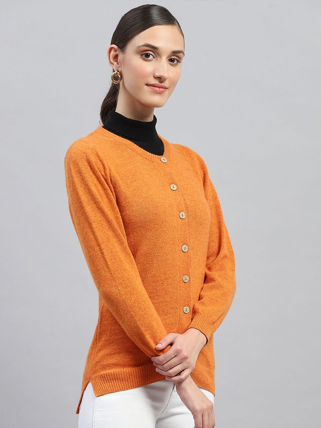 Monte Carlo Women Solid Round Neck Cardigan