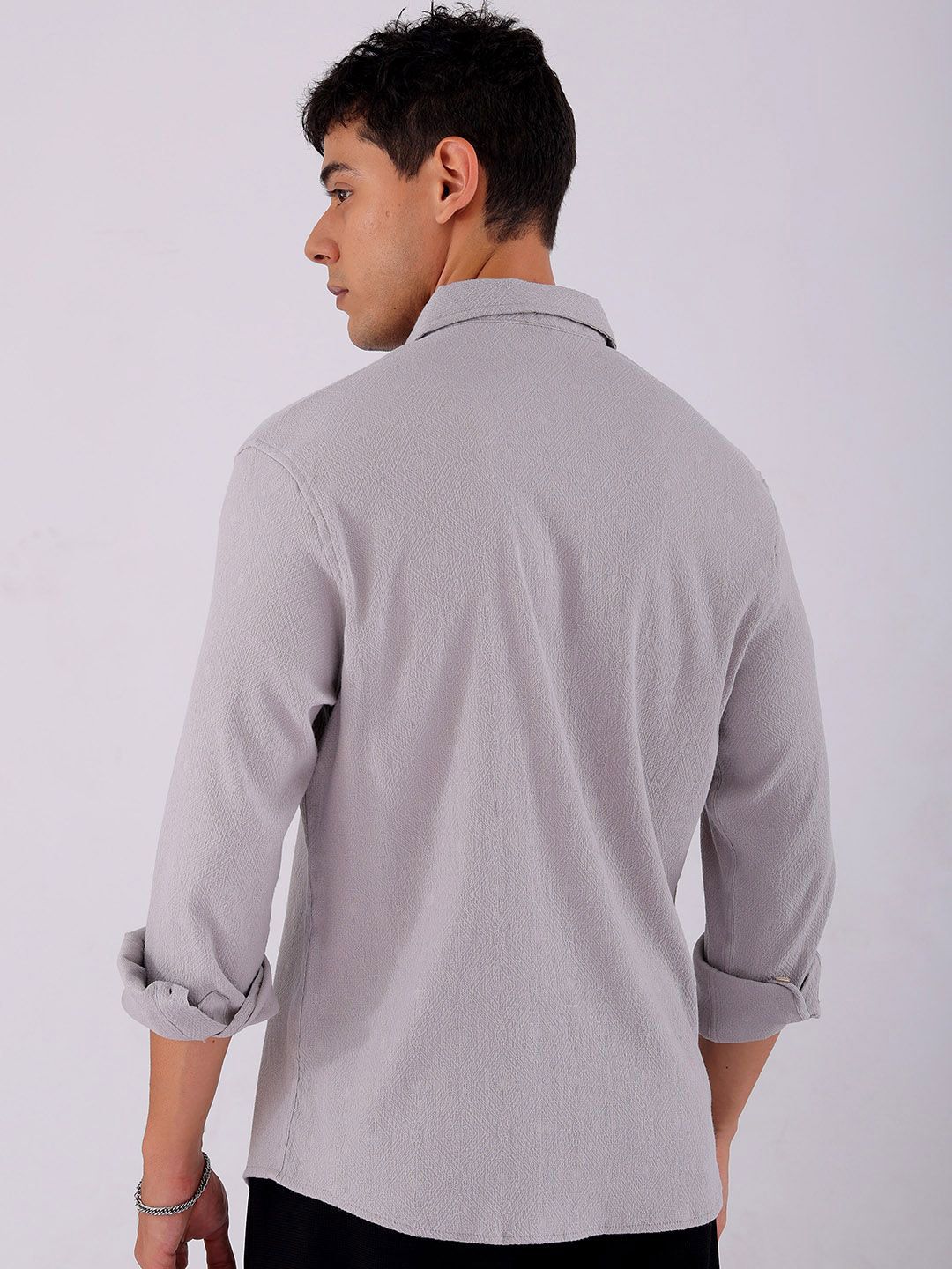 The Indian Garage Co Men Slim Fit Textured Jacquard Resortwear Shirt