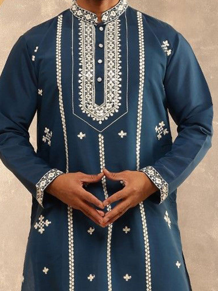 Anouk Geometric Embroidered Mandarin Collar Thread Work Cotton Silk Straight Kurta