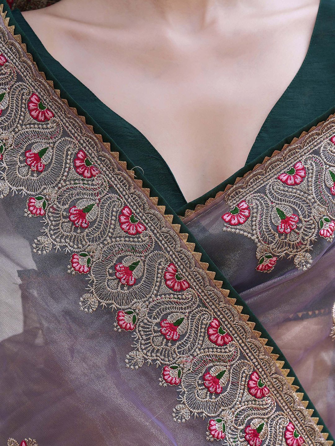 Tikhi Imli Ethnic Motifs Embroidered Net Saree