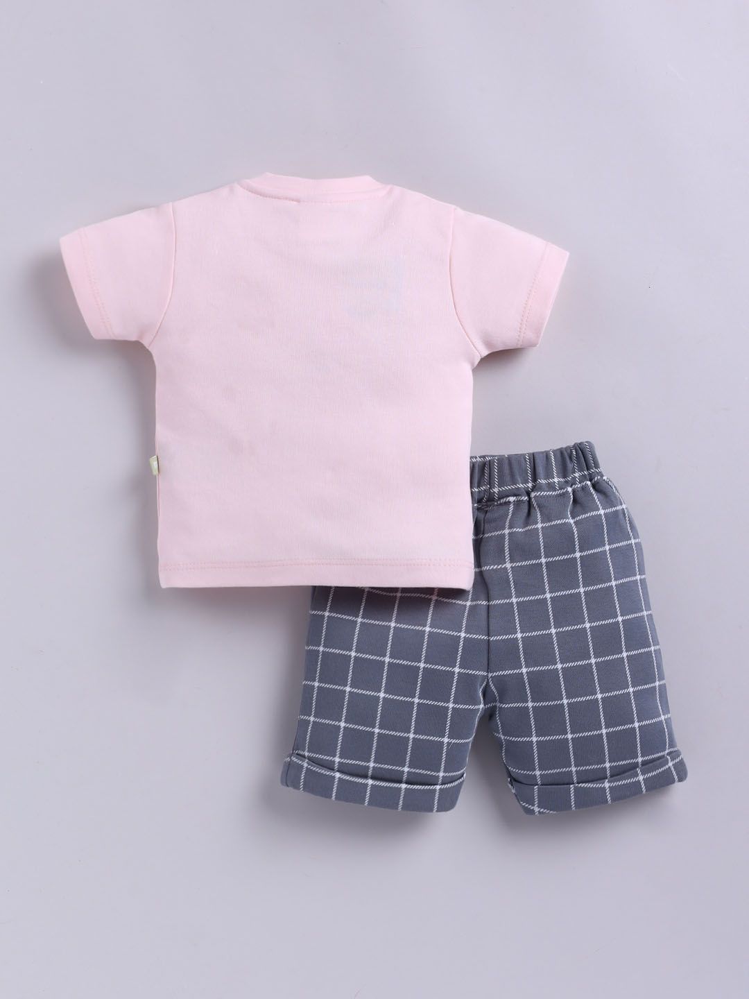 Moms Love Boys Printed T-shirt with Shorts