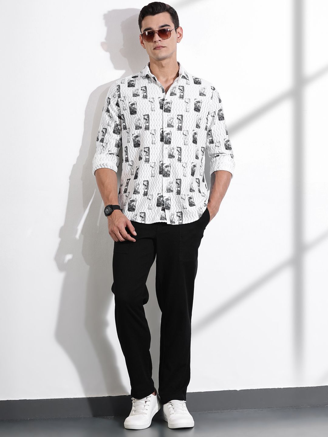 Thomas Scott Men Classic Slim Fit Cutaway Collar Abstract Printed Casual Shirt