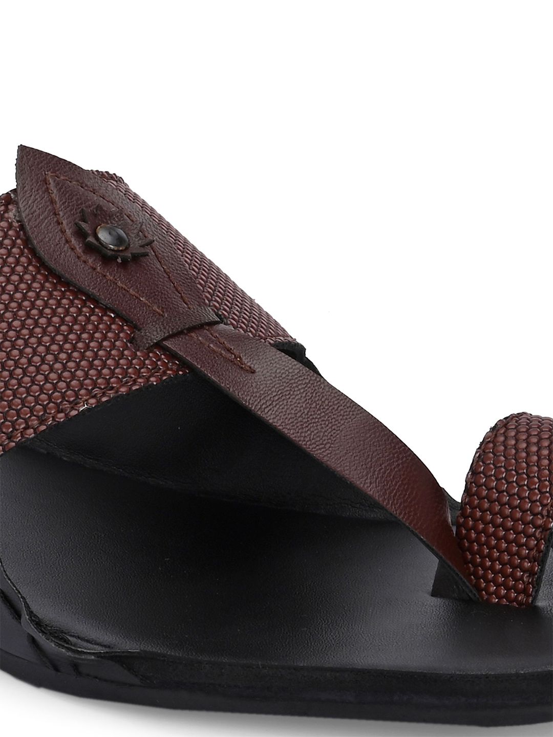 House of Pataudi Men Casual Slip On Kolhapuris