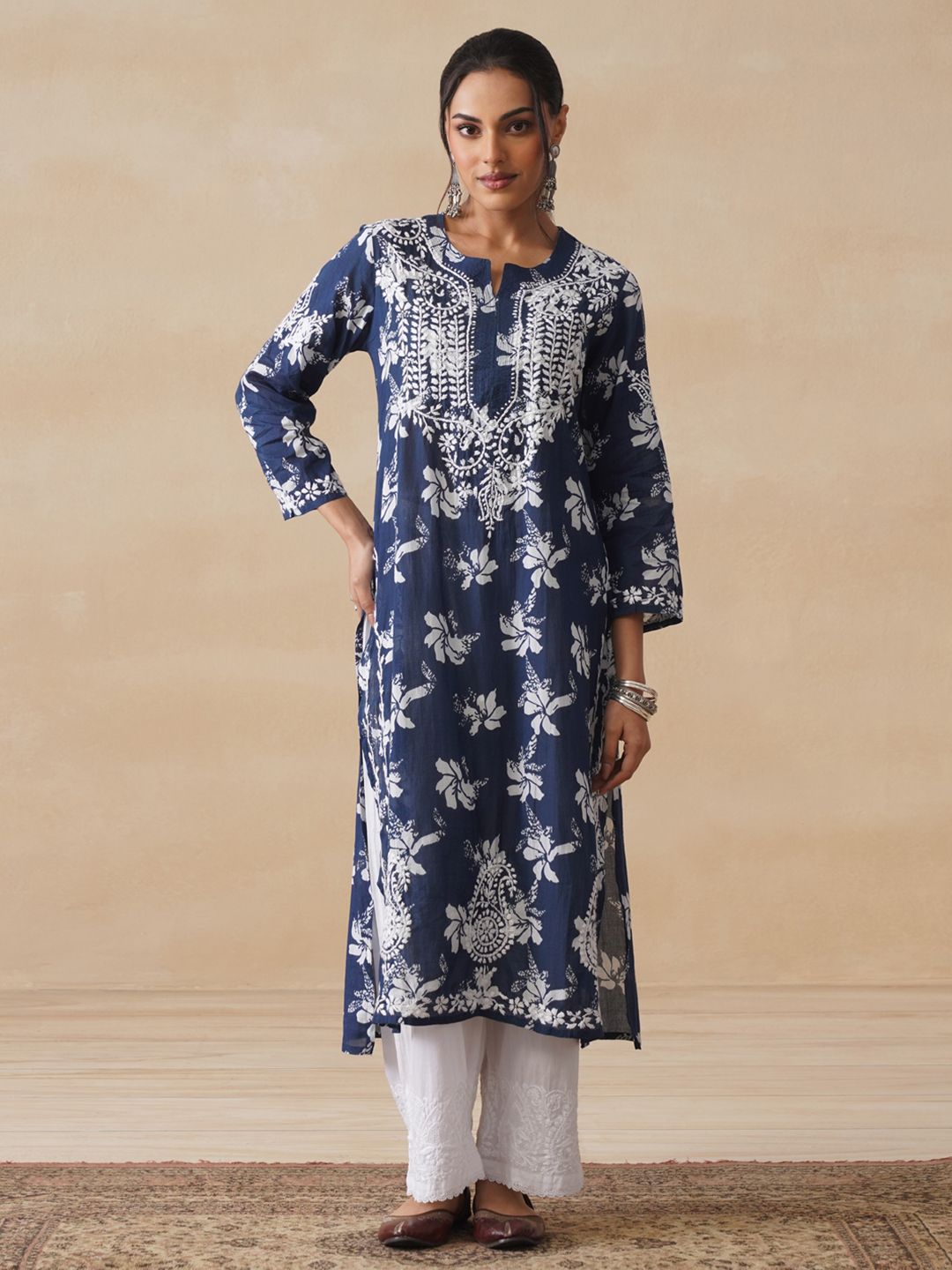 House of Chikankari Women Navy Blue Mulmul Chikankari Embroidered Kurta