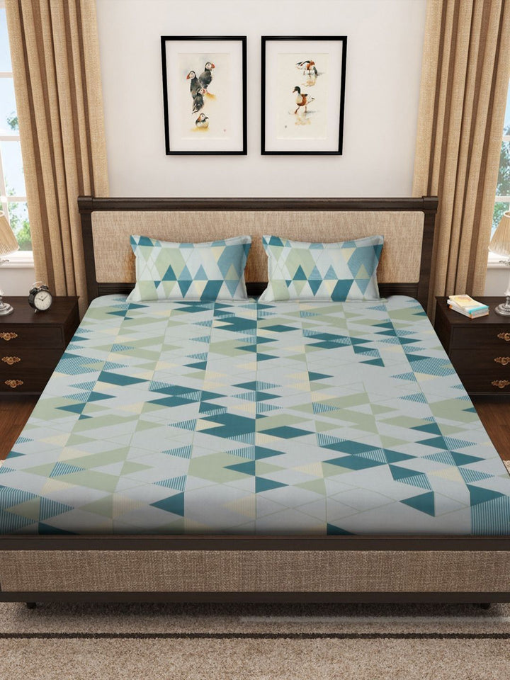 Myntra Elegant Homes Green Geometric Pure Cotton 400 TC King Bedsheet & 2 Pillow Covers