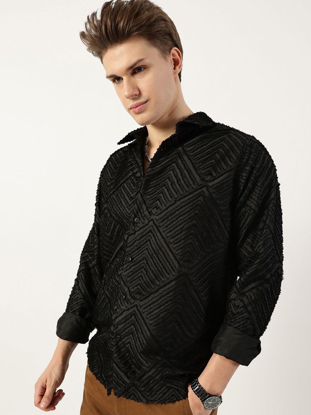 Thomas Scott Men Premium Spread Collar Textured Solid Slim Fit Casual Shirt