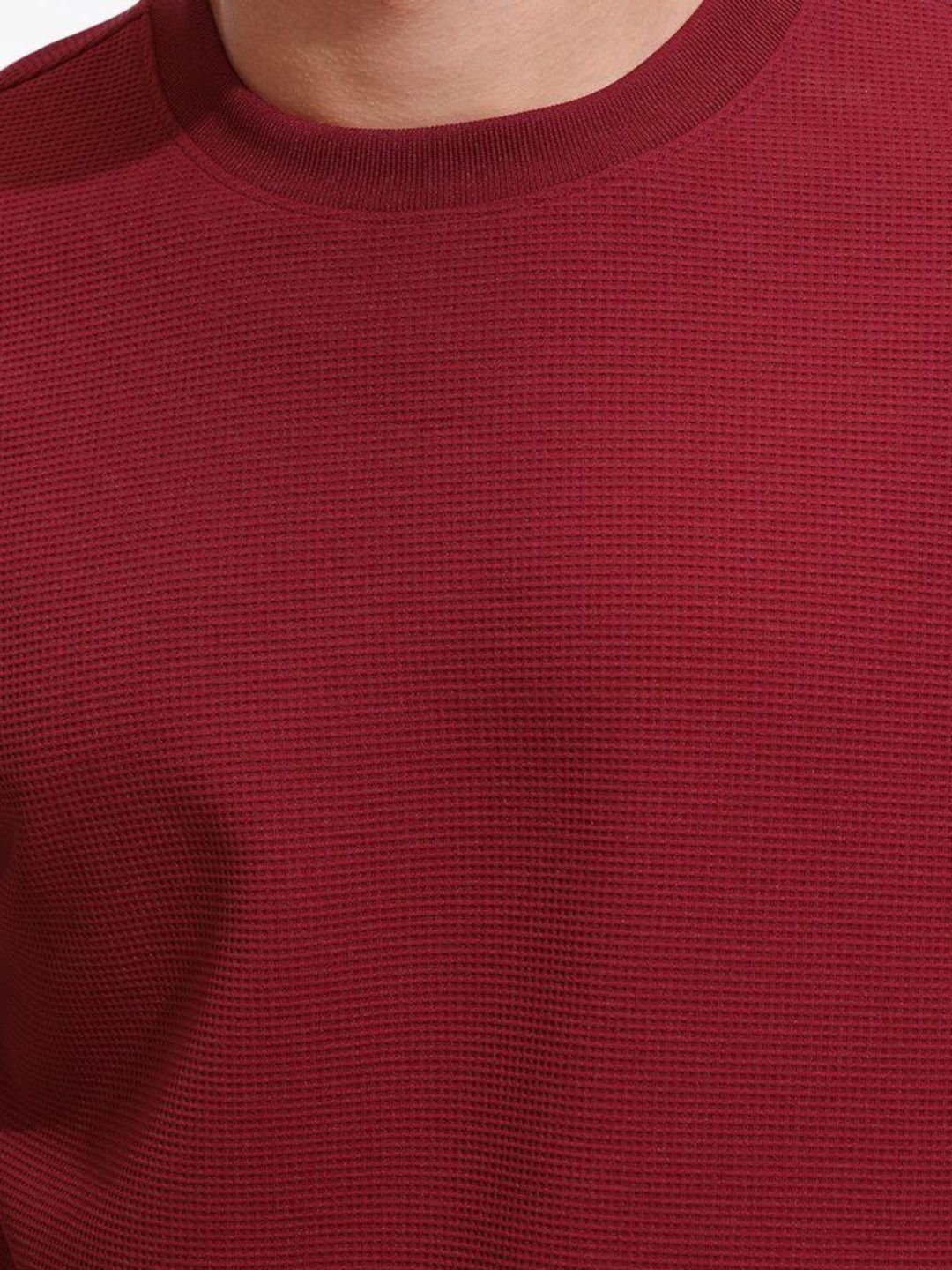 HIGHLANDER Men Self Design Round Neck Relaxed Fit T-shirt