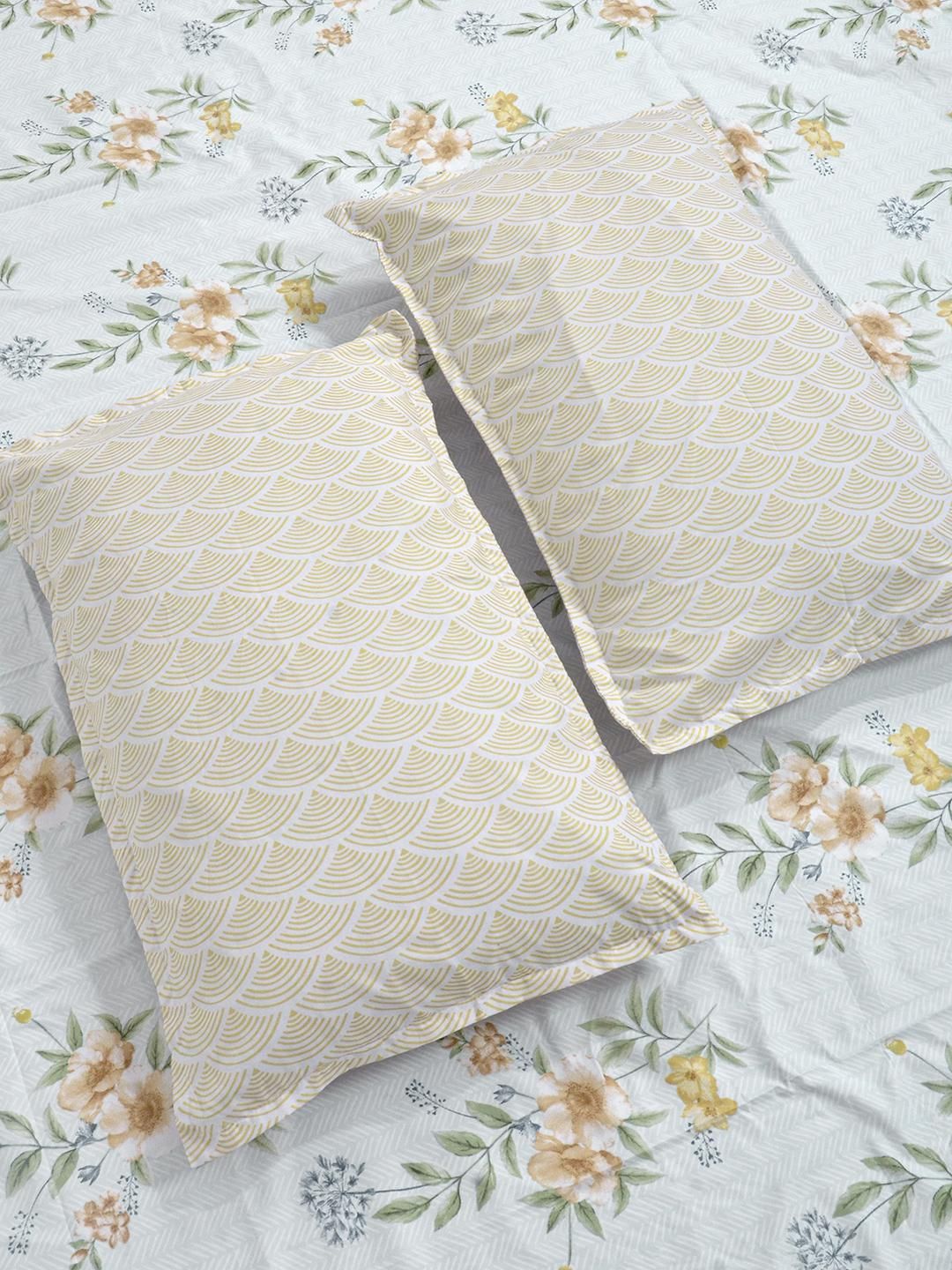KLOTTHE Multicoloured & Off White Floral 300 TC King Bedsheet with 2 Pillow Covers