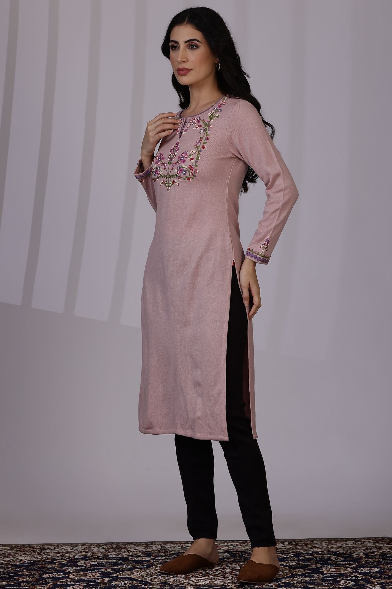 W Floral Embroidered Keyhole Neck Straight Kurta