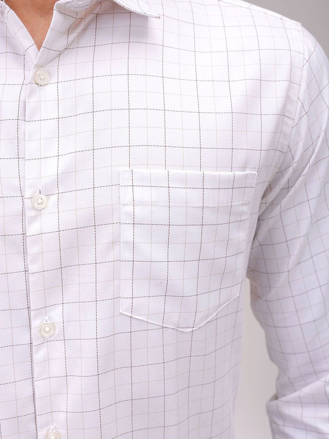 The Indian Garage Co. X Luxe Men Cutaway Collar Checked Slim Fit Formal Shirt