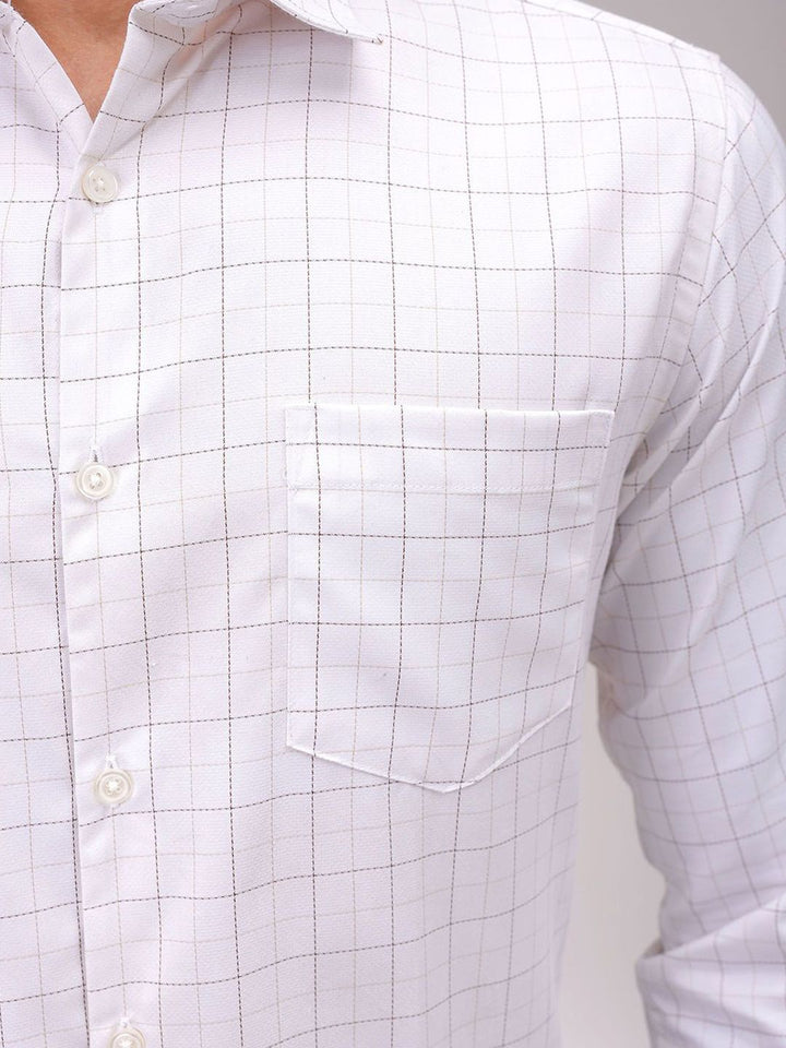 The Indian Garage Co. X Luxe Men Cutaway Collar Checked Slim Fit Formal Shirt