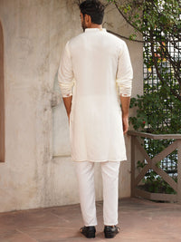 Jompers Men Floral Embroidered Kurta with Pyjama
