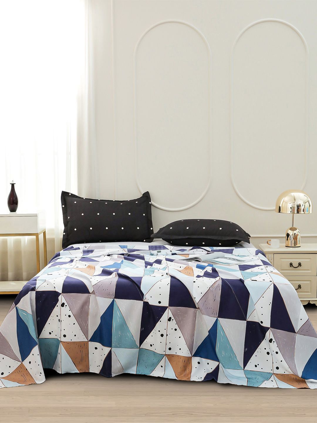 Story@home White Geometric Printed 240 TC Satin Finish Queen Bedsheet Set