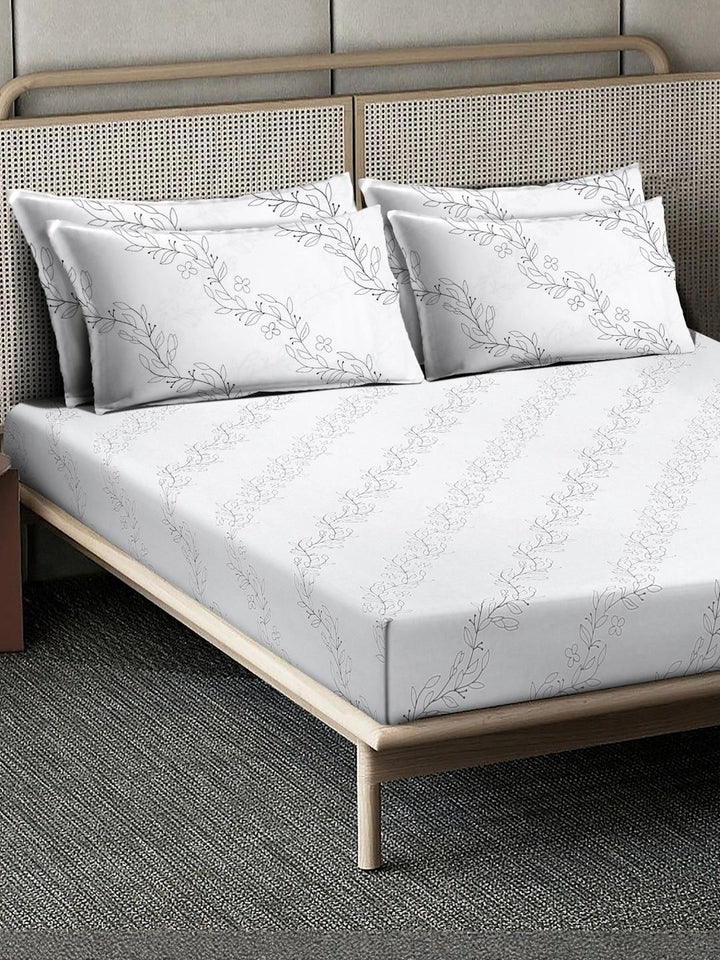 KLOTTHE Off White Printed Flat 400TC Pure Cotton Super King Bedsheet & 4 Pillow Covers