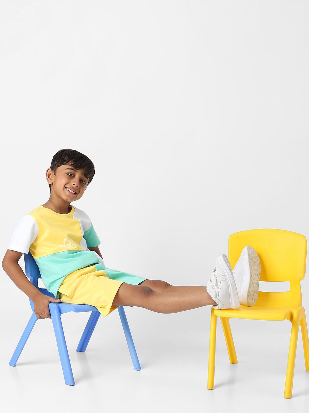 Nauti Nati Boys Colourblocked T-shirt with Shorts
