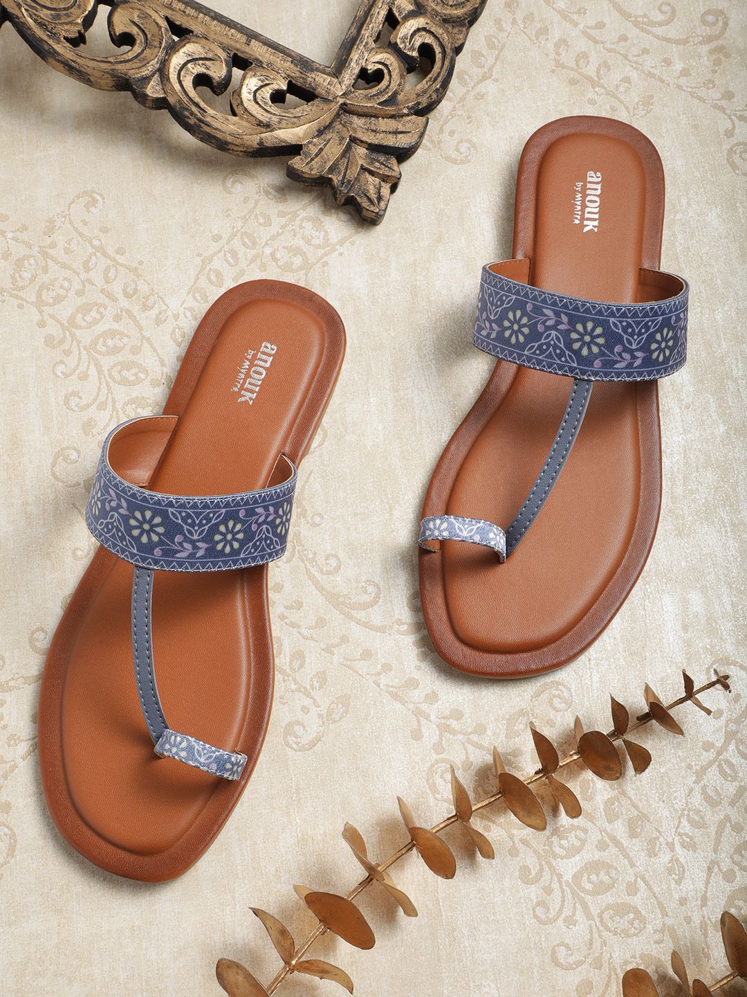 Anouk Women Printed One Toe Flats