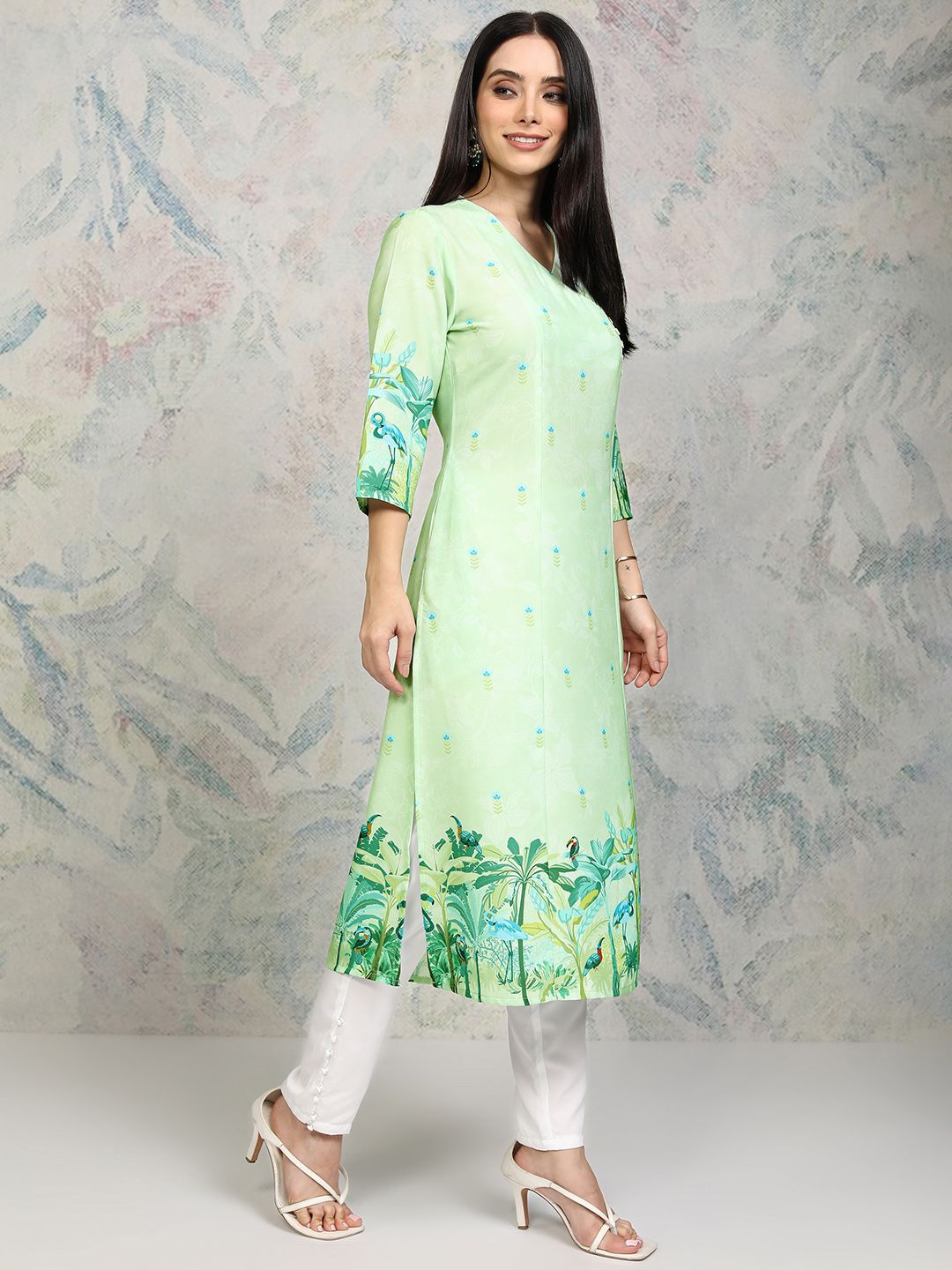 Vishudh Women Floral Printed Sequinned Floral Kurta