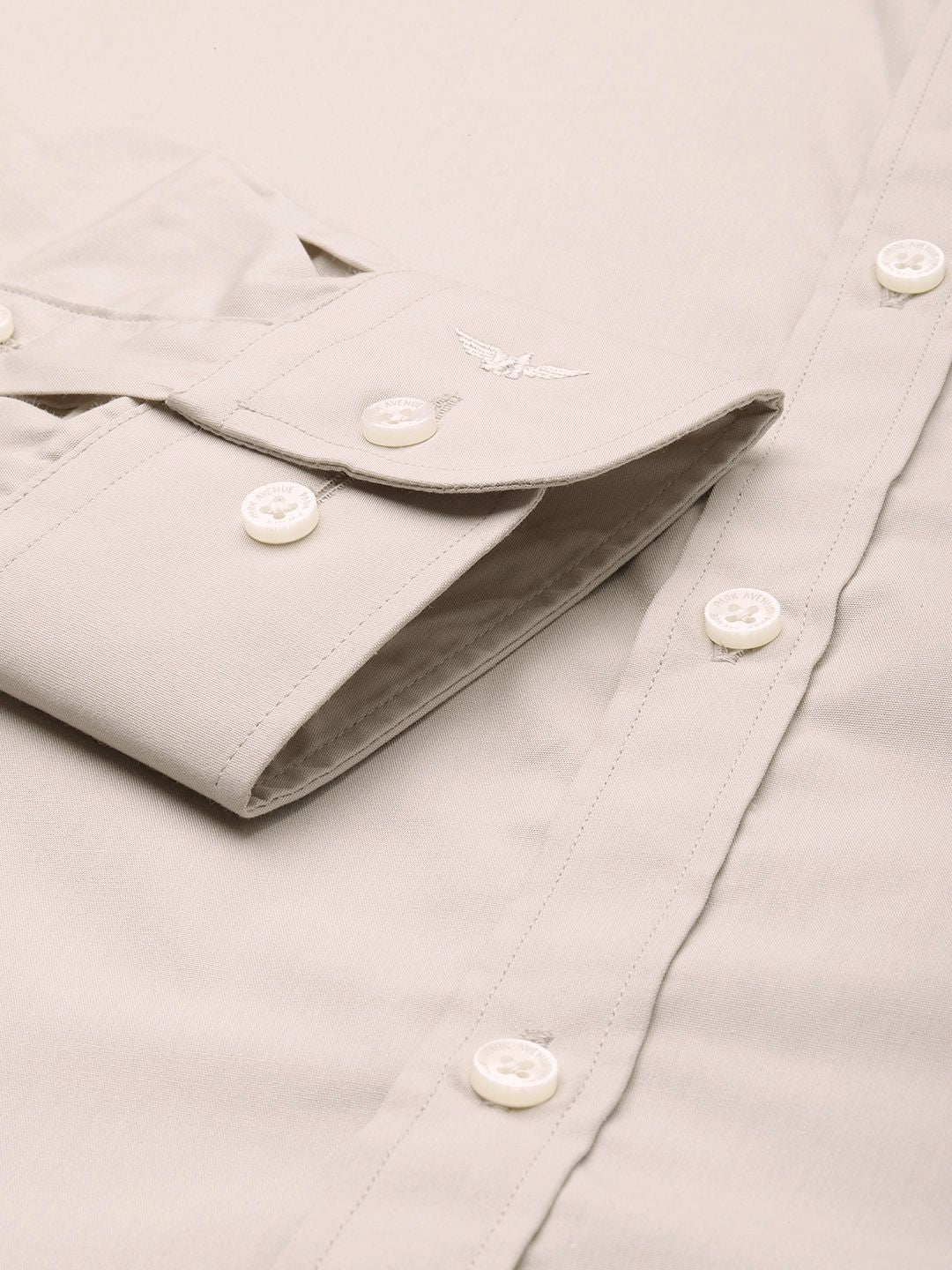 Baju Formal Slim Fit Park Avenue