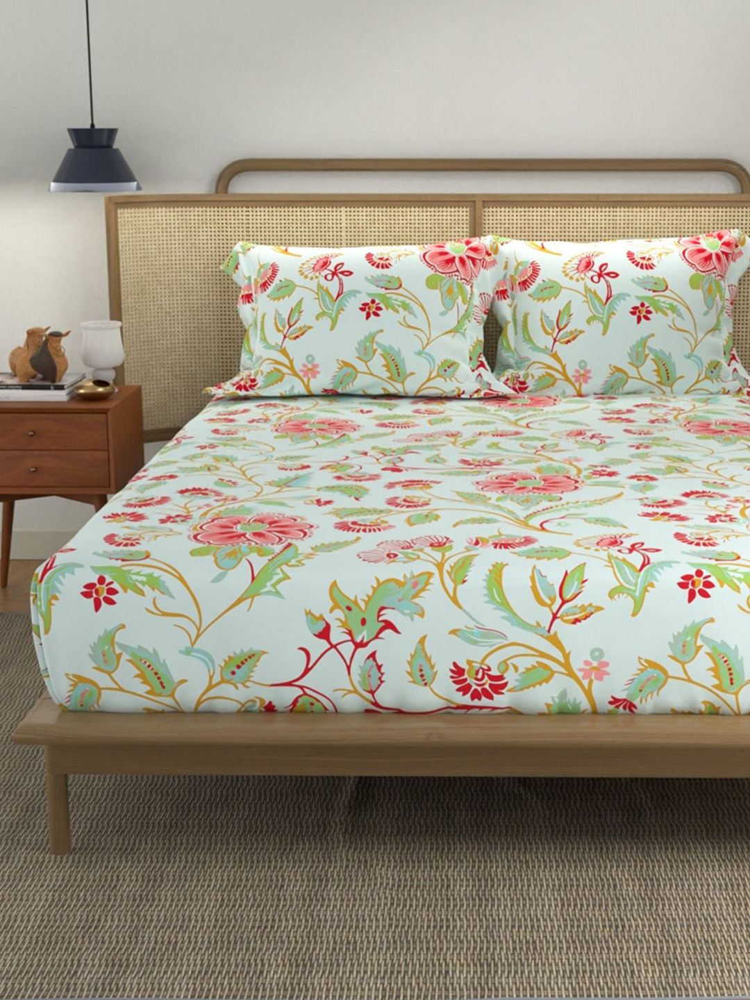 URBAN SPACE Divine Blue Printed 144 TC Cotton Double Queen Bedsheet & 2 Pillow Covers