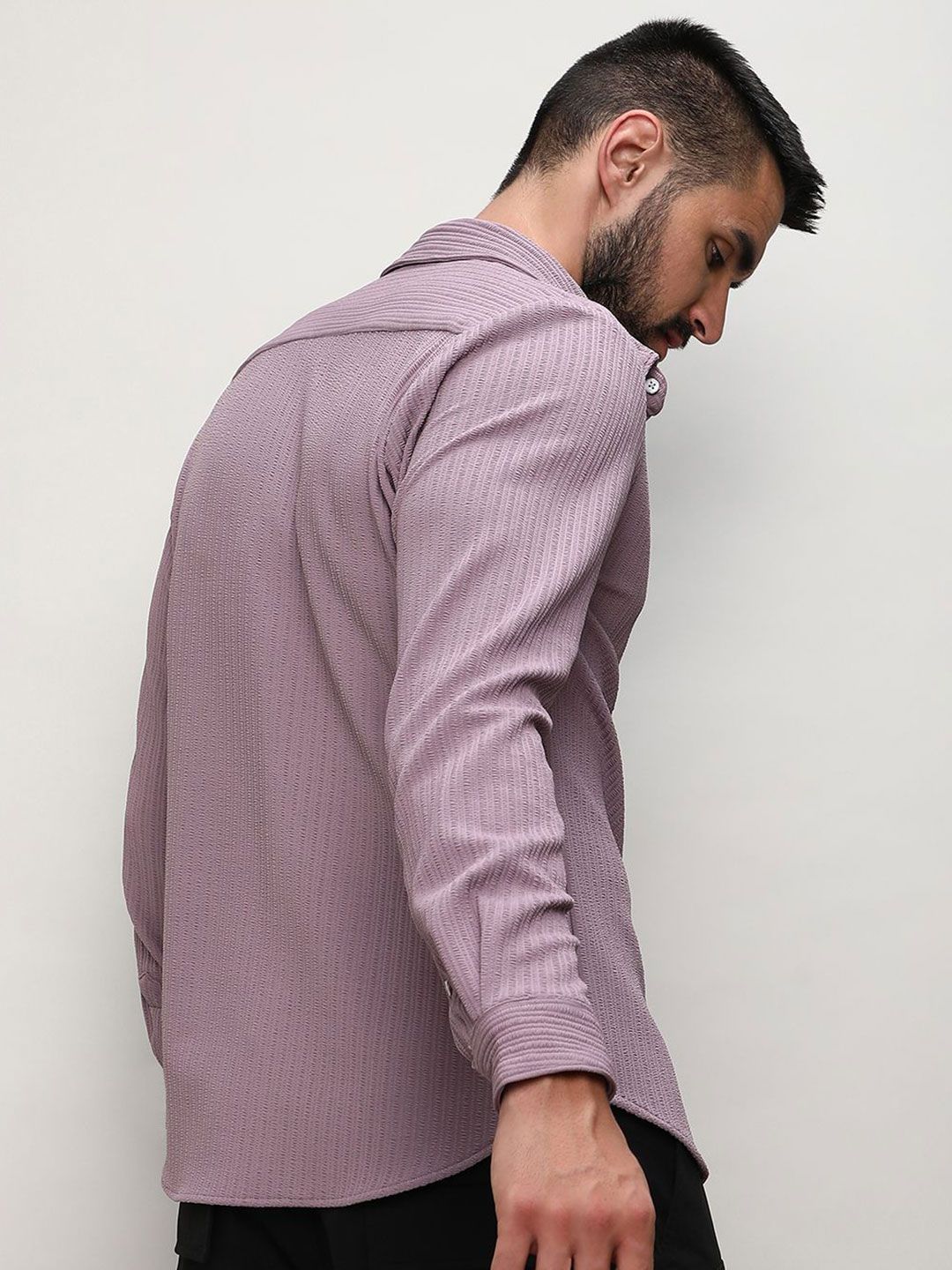 Campus Sutra Men Comfort Fit Textured Spread Collar Casual Shirt