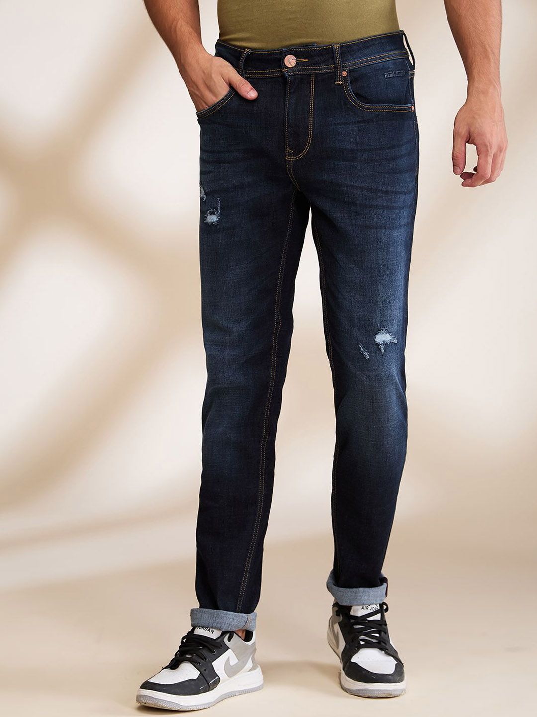 Being Human Men Solid Mid-Rise Skinny Fit Cat Scratches Jeans