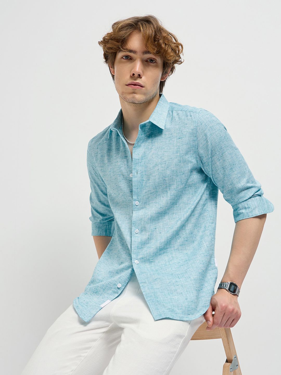 THE BEAR HOUSE Men Spread Collar Solid Casual Shirt